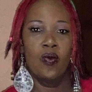 Meet your Posher, Beverly